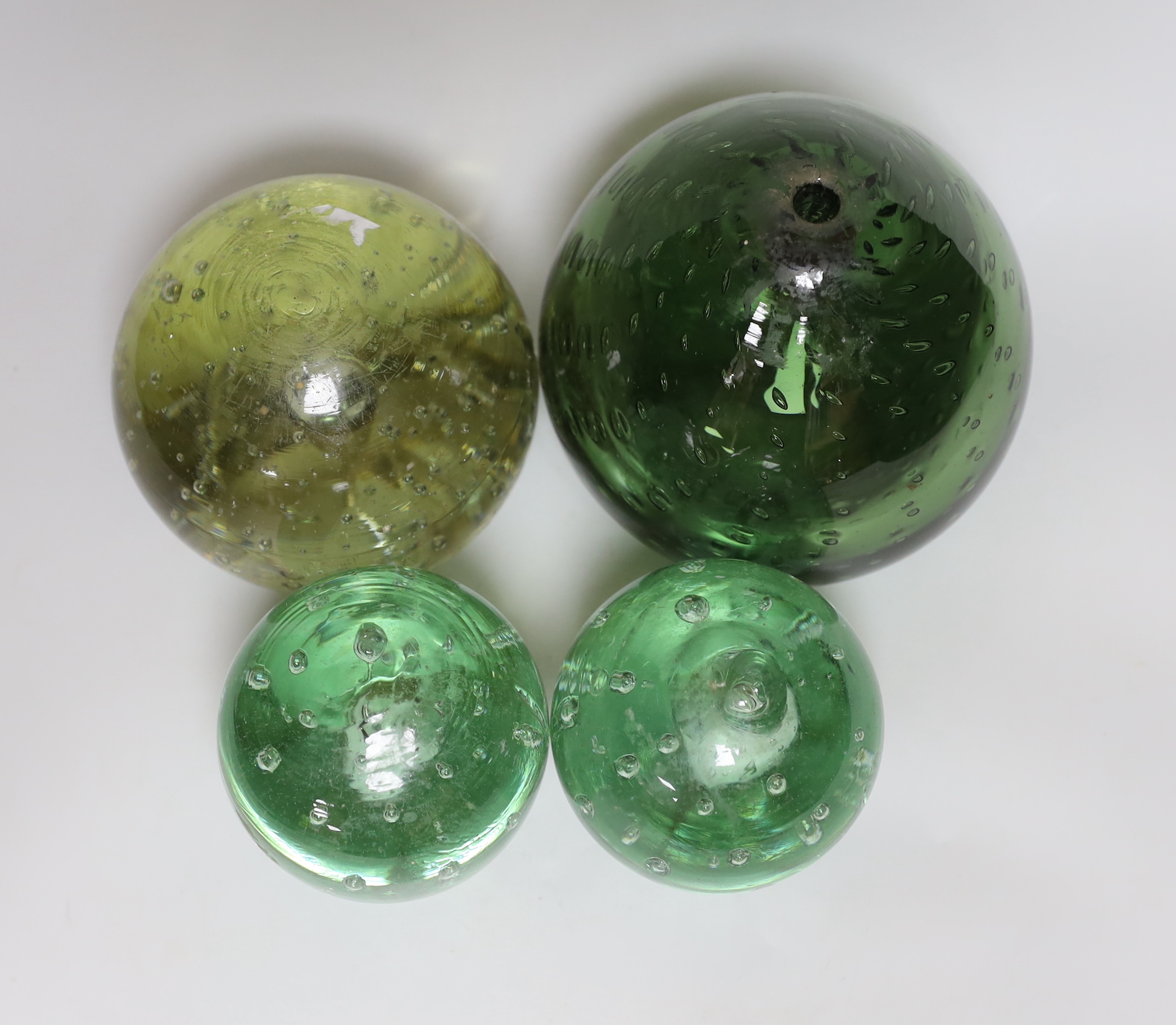 Four glass dumps, tallest 16cm high
